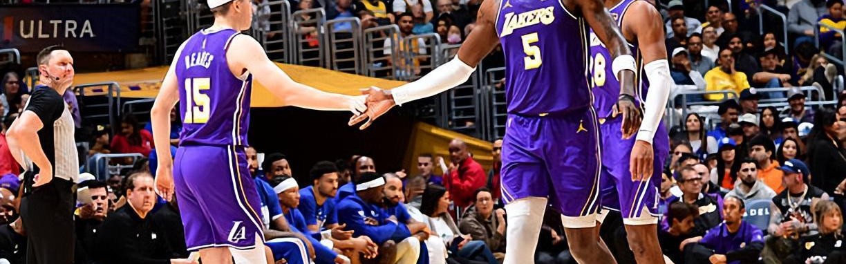 开云官方网站-被恩比德各种打爆！湖人先发中锋突然间在防守端失去了自信心？