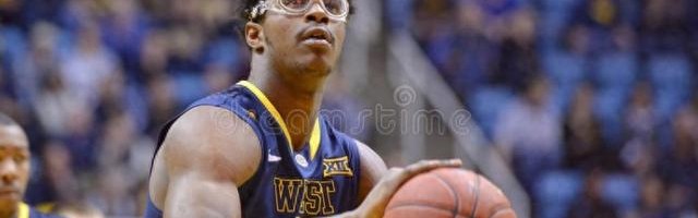 媒体人：前CBA江苏队外援德文-威廉姆斯将加盟福建