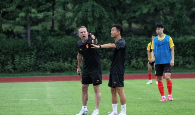 拒绝再让韩国速度撒野！亚运队统一思想：防守第1位