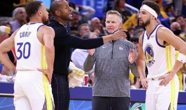 开云登录入口-勇士下赛季砸4亿冲冠？多位冠军拼图入市难全留下