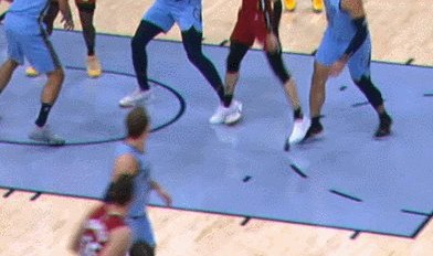 开云登录入口-走背字！希罗开季25.3分状态火爆 今日遭脚踝扭伤